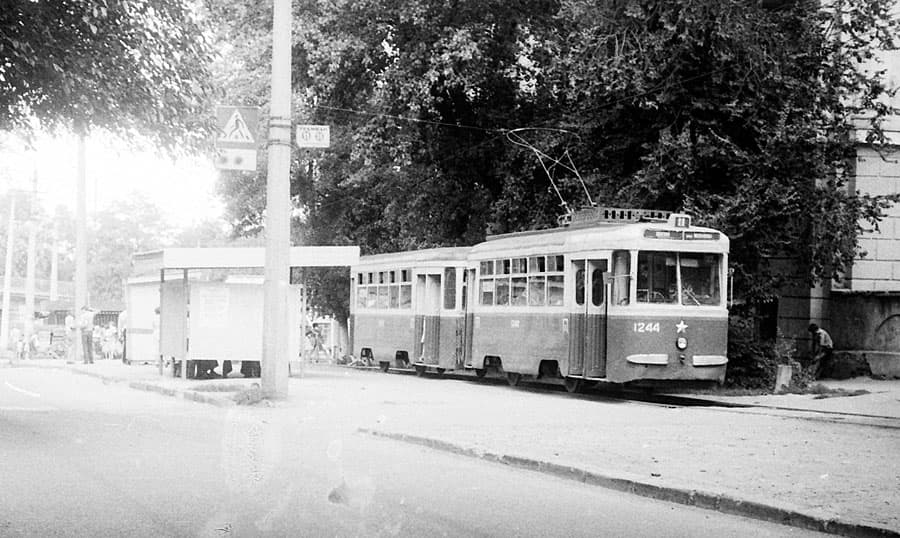 Трамвай на кінцевій